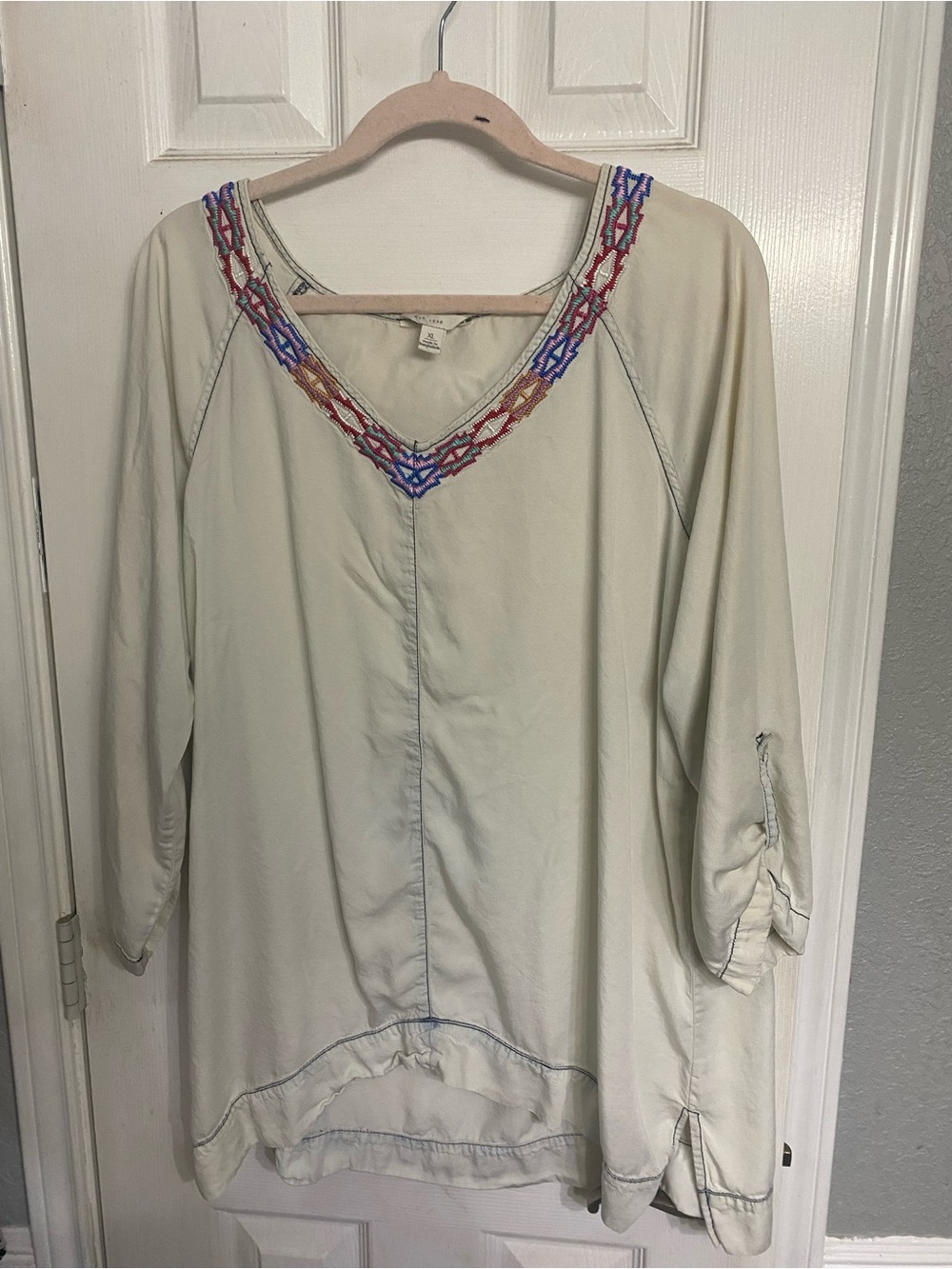 Cato Cream Tunic with Multicolor Embroidered V-Neck